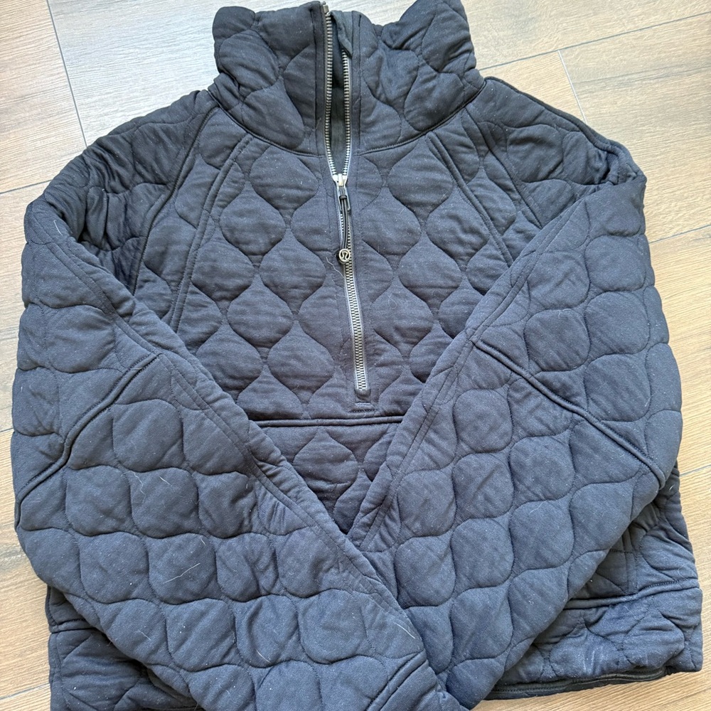 Lululemon Athletica Black Quilted Pullover